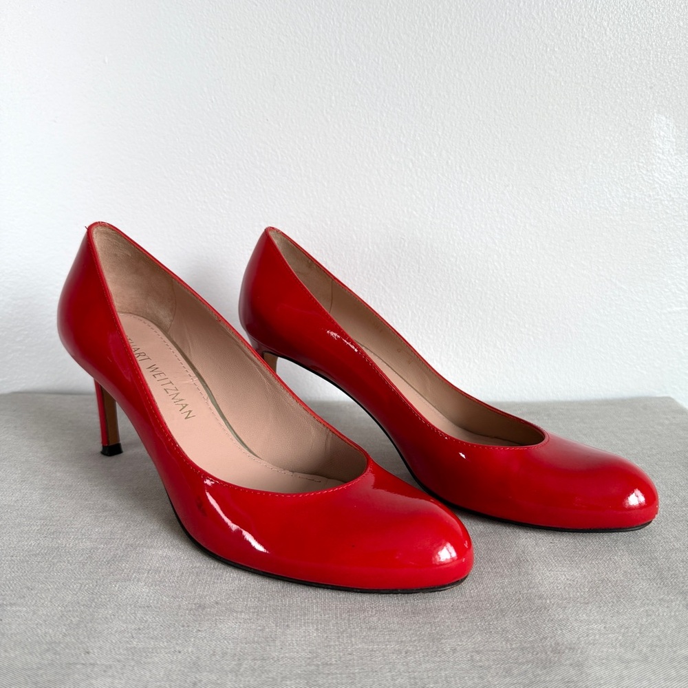 Stuart Weitzman Moody Pimento Red Aniline Almond Toe Patent Leather Pump Sz 8